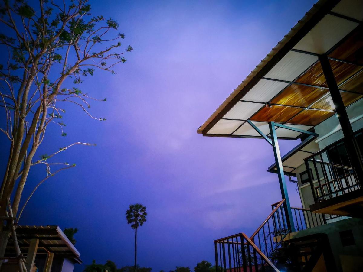 Baan Rabiangdao Uthaithani Uthai Thani Zewnętrze zdjęcie
